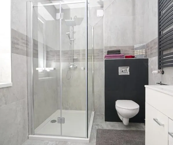 Bernardo Lux Lejlighed