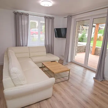 Bernardo Lux Apartament *