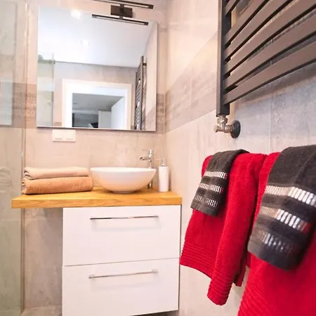 Apartament Bernardo Lux *