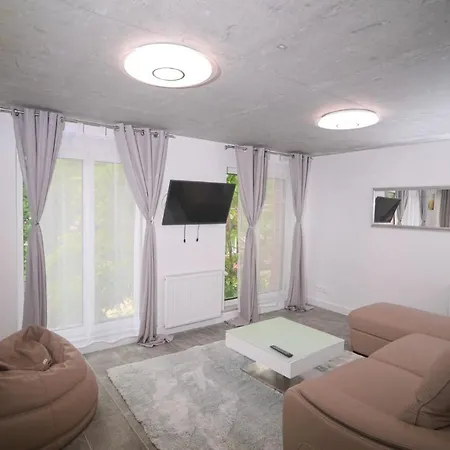 Bernardo Lux Apartament