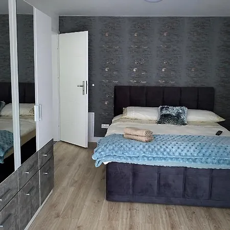 Apartament Bernardo Lux *