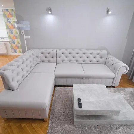 Bernardo Lux Apartament *