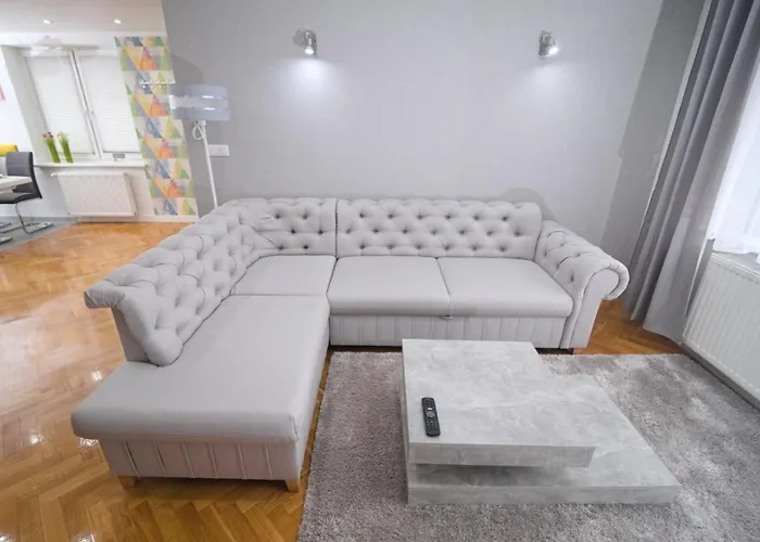 Bernardo Lux Apartment *